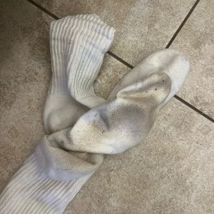 4 pairs game used socks men’s large UA